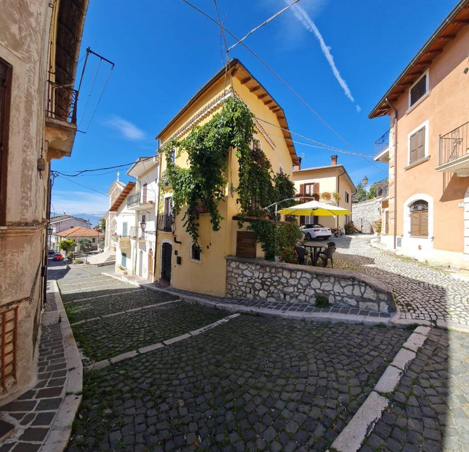 Scaccia Pensieri Villa Cerchio Luaran gambar