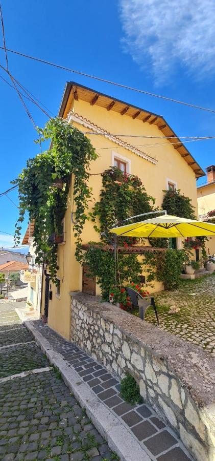 Scaccia Pensieri Villa Cerchio Luaran gambar