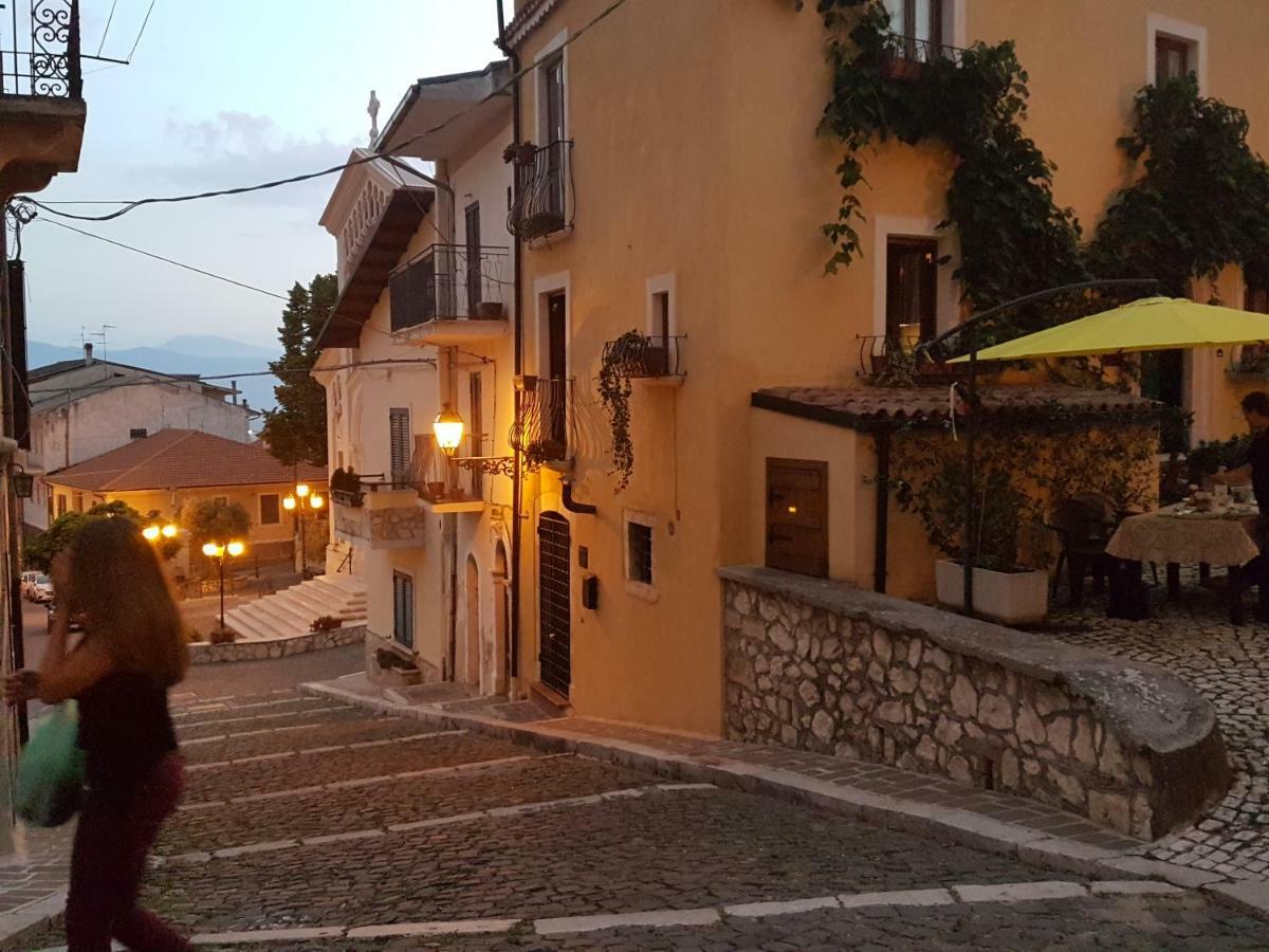 Scaccia Pensieri Villa Cerchio Luaran gambar